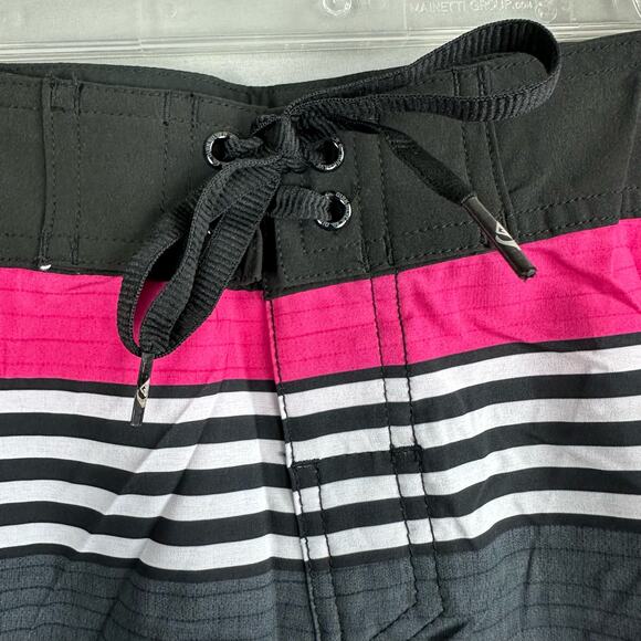Quiksilver You Know This Men’s 30 Board Shorts Striped Stretch - Picture 2 of 11
